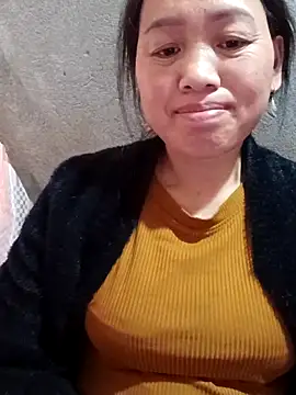 Luckyy03 online show from December 22, 2025, 2:41 am