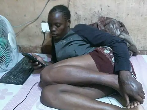 SEXY-NAIMA online show from June 17, 2026, 7:15 pm