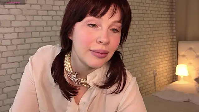 KellyMoussi online show from January 9, 2026, 3:26 pm