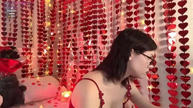 BeatriceMoonlight online show from February 3, 2026, 10:31 am