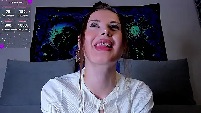 XxxCosmicBitch online show from February 5, 2026, 2:22 pm