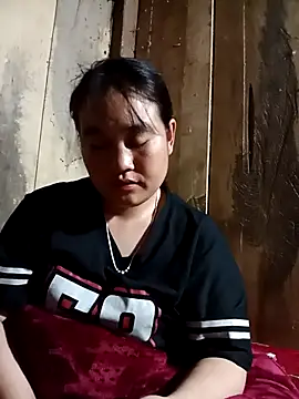 -myaa- online show from December 13, 2025, 9:42 pm