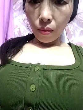 Comb-bii online show from December 16, 2025, 5:34 am