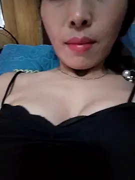 Comb-bii online show from December 21, 2025, 5:14 am