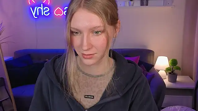 AsyaLumi online show from December 22, 2025, 6:21 am