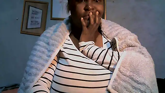 sweetmilkylady online show from July 11, 2026, 4:04 am