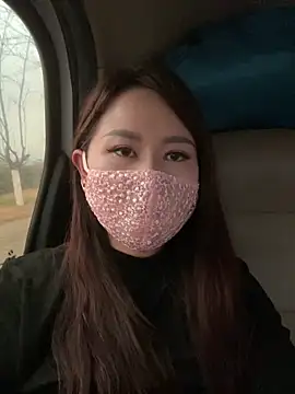 xiaoxiao-5200 online show from December 21, 2025, 9:27 am