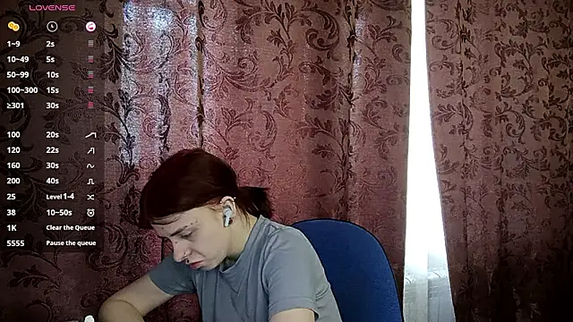 IleanaPishko online show from February 19, 2026, 10:44 am