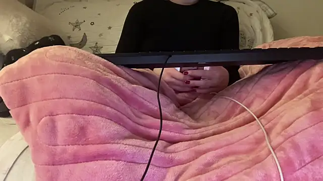 ijustturned18today online show from February 7, 2026, 7:50 pm