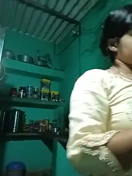 Cuple masti72 online show from June 18, 2026, 1:59 pm