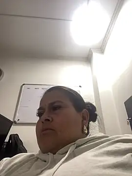 SayMarLuna online show from July 10, 2026, 8:33 pm