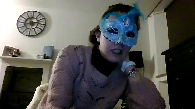 aries1976 online show from February 19, 2026, 7:32 pm