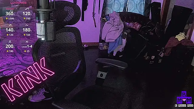 Snapshot of Bi_Master_Mack chatting on March 11, 2026, 12:55 pm Bi Master Mack online show from March 11, 2026, 12:55 pm