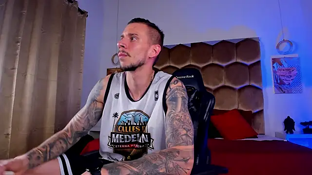J king   online show from June 10, 2026, 7:57 pm