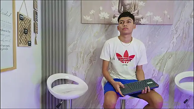 HORNY PRETTY online show from February 7, 2026, 1:15 pm