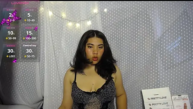 deliaquafurr1 online show from February 4, 2026, 10:58 pm