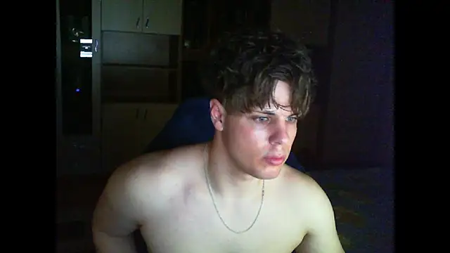 GymGuy0505 online show from January 8, 2026, 11:29 pm