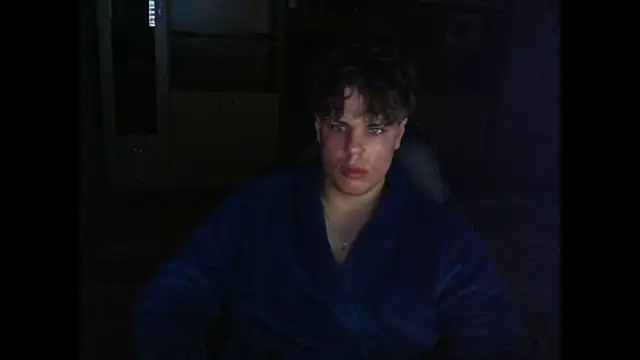 Snapshot of GymGuy0505 chatting on March 31, 2026, 8:31 pm GymGuy0505 online show from March 31, 2026, 8:31 pm
