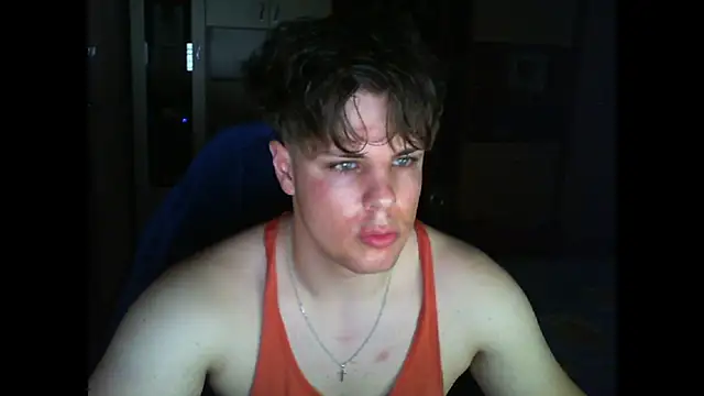 Snapshot of GymGuy0505 chatting on April 5, 2026, 8:28 pm GymGuy0505 online show from April 5, 2026, 8:28 pm