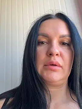 Snapshot of MeganBlueq chatting on March 4, 2026, 12:44 pm MeganBlueq online show from March 4, 2026, 12:44 pm