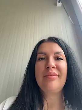 MeganBlueq online show from May 21, 2026, 9:38 am