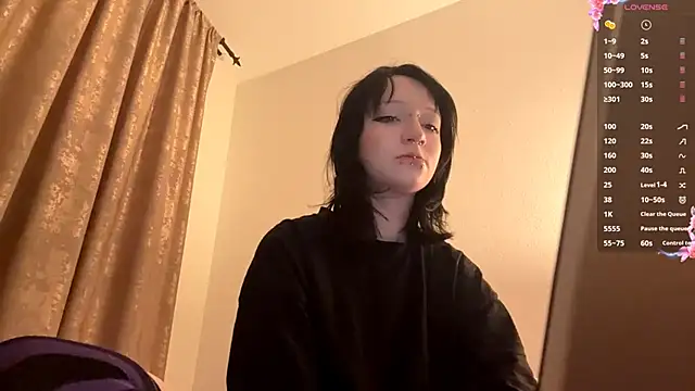 Shine Luna online show from January 10, 2026, 8:21 pm