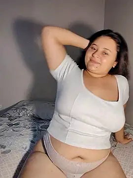 alexacurvy05 online show from January 12, 2026, 8:58 pm