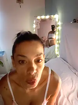 dulcemorela83 online show from January 9, 2026, 9:56 am