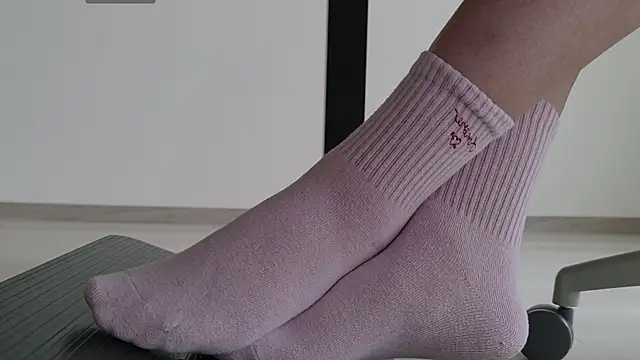 Feetbeth online show from May 8, 2026, 9:31 pm