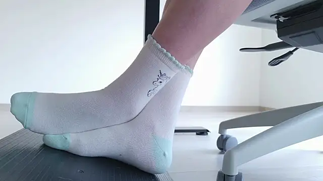 Feetbeth online show from June 22, 2026, 5:43 pm