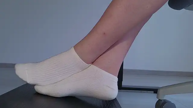 Feetbeth online show from June 23, 2026, 11:03 pm