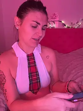 rubia culonaa online show from May 11, 2026, 5:43 pm