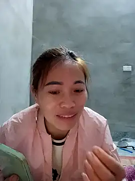 little-effy online show from January 6, 2026, 2:04 am