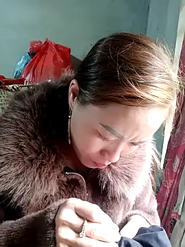 little-effy online show from February 17, 2026, 3:03 am