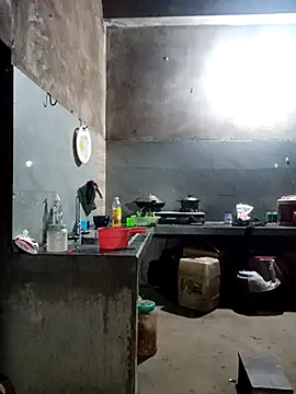 little-effy online show from February 26, 2026, 10:09 pm