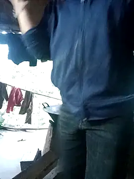 little-effy online show from March 16, 2026, 11:03 am