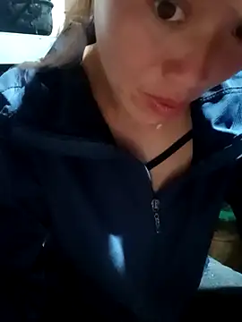 little-effy online show from June 7, 2026, 11:36 am
