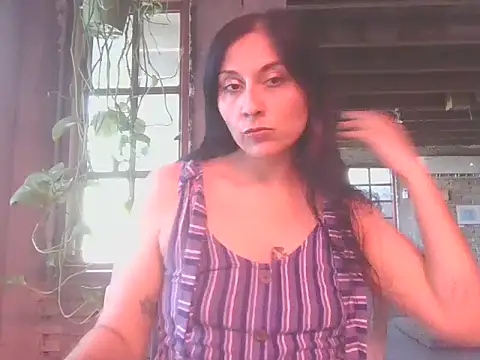 DommeVioleta online show from May 8, 2026, 12:27 am