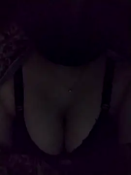 nosrat014 online show from December 18, 2025, 6:03 pm