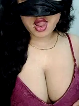 Snapshot of nosrat014 chatting on April 3, 2026, 8:12 am nosrat014 online show from April 3, 2026, 8:12 am