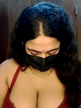 Snapshot of nosrat014 chatting on May 13, 2026, 5:43 pm nosrat014 online show from May 13, 2026, 5:43 pm