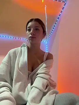 LucyRivera- online show from January 17, 2026, 2:38 am