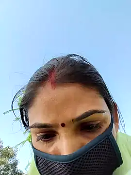 Laxmi9090 online show from December 20, 2025, 8:21 am