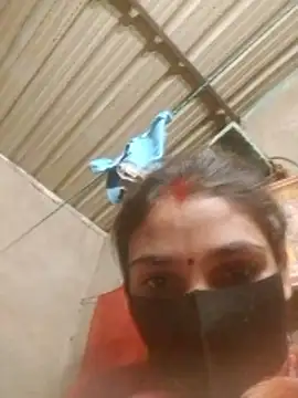 Laxmi9090 online show from February 12, 2026, 4:02 pm