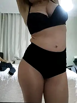 NovaMia online show from February 6, 2026, 3:48 pm