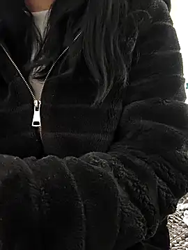 tenifer online show from February 4, 2026, 11:38 am