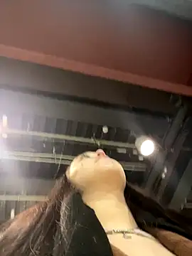 Snapshot of Bright-Flash chatting on December 19, 2025, 1:07 pm Bright-Flash online show from December 19, 2025, 1:07 pm