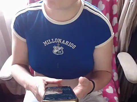 666maskgirl online show from January 12, 2026, 4:56 pm