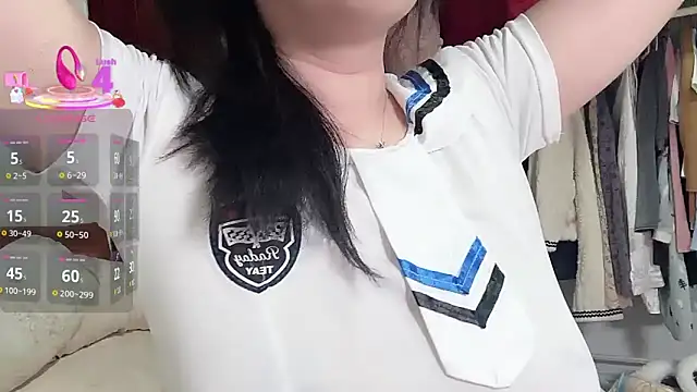 LIQINQIN-77 online show from December 20, 2025, 3:41 pm