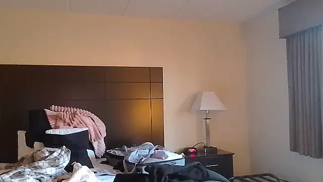 AskAveryAnything online show from March 1, 2026, 11:18 pm